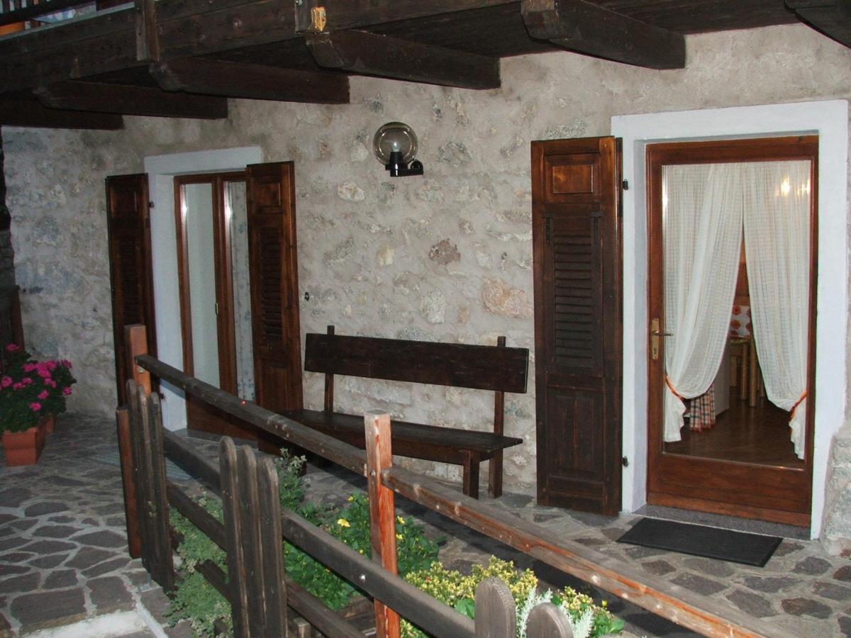 ריבה דל גארדה Antica Casa Ortensia חדר תמונה